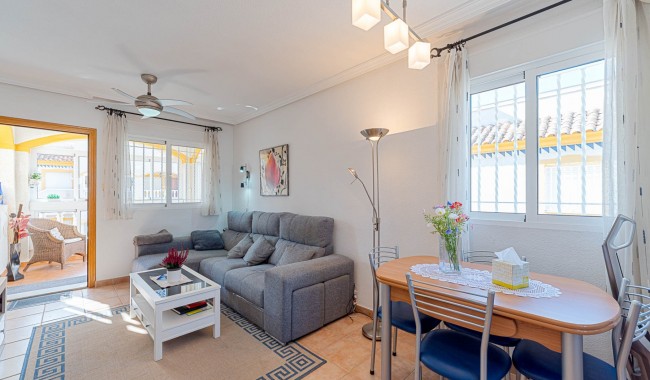 Sprzedaż - Apartament - Guardamar - El Edén - Los Estaños