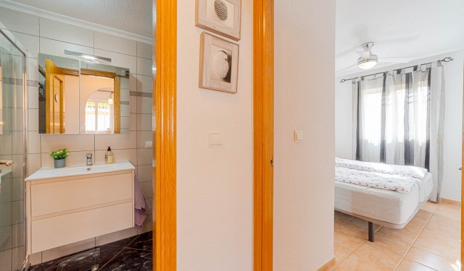 Sprzedaż - Apartament - Guardamar - El Edén - Los Estaños