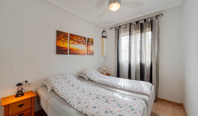 Sprzedaż - Apartament - Guardamar - El Edén - Los Estaños