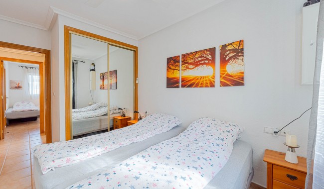 Sprzedaż - Apartament - Guardamar - El Edén - Los Estaños