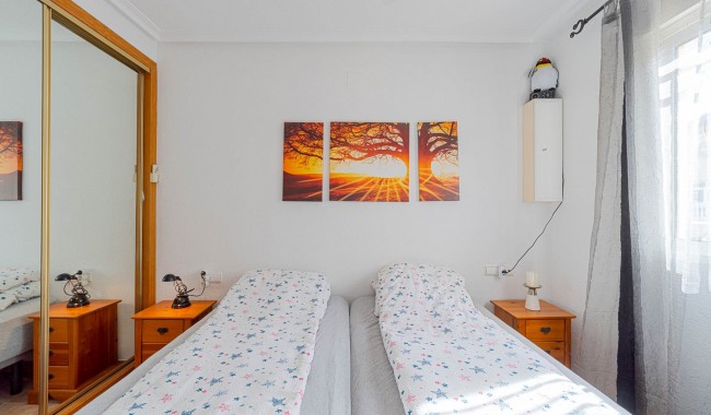 Sprzedaż - Apartament - Guardamar - El Edén - Los Estaños