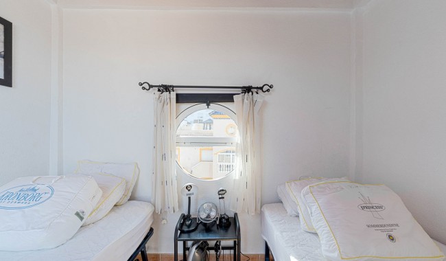 Sprzedaż - Apartament - Guardamar - El Edén - Los Estaños