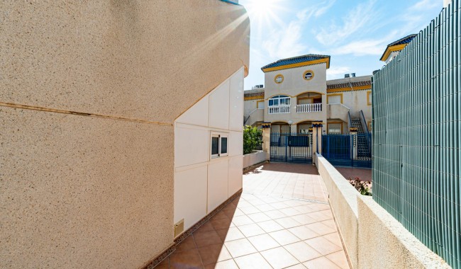 Sprzedaż - Apartament - Guardamar - El Edén - Los Estaños