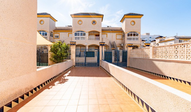Sprzedaż - Apartament - Guardamar - El Edén - Los Estaños