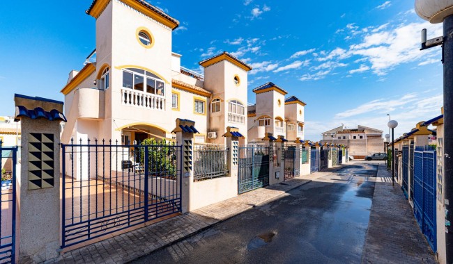 Sprzedaż - Apartament - Guardamar - El Edén - Los Estaños
