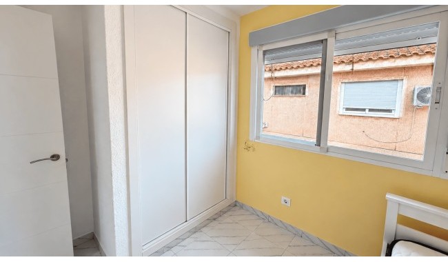 Segunda mano - Apartamento - Los Alcázares