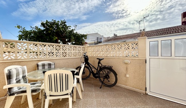 Segunda mano - Adosado - Torrevieja