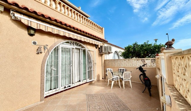 Segunda mano - Adosado - Torrevieja