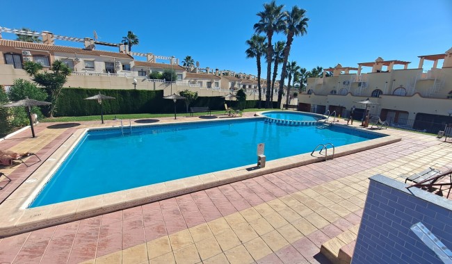 Sprzedaż - Kamienica - Villamartín - Las Filipinas