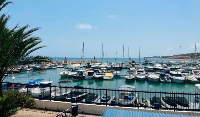 Resale - Apartment - Orihuela Costa - Dehesa de Campoamor