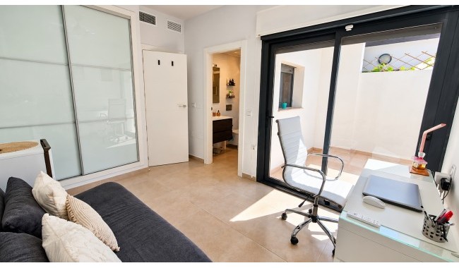 Resale - Villa - Orihuela Costa - Villamartín