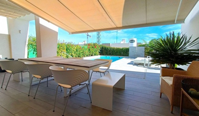 Resale - Villa - Algorfa - La Finca golf