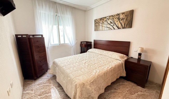 Resale - Apartment - Torrevieja - Playa del cura