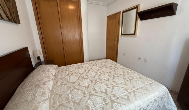 Resale - Apartment - Torrevieja - Playa del cura