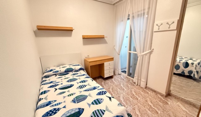 Resale - Apartment - Torrevieja - Playa del cura