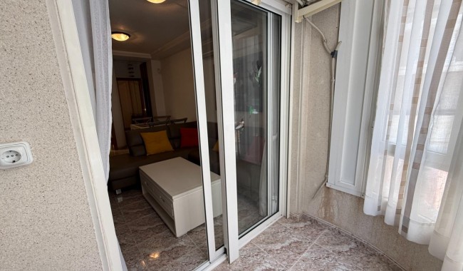 Resale - Apartment - Torrevieja - Playa del cura