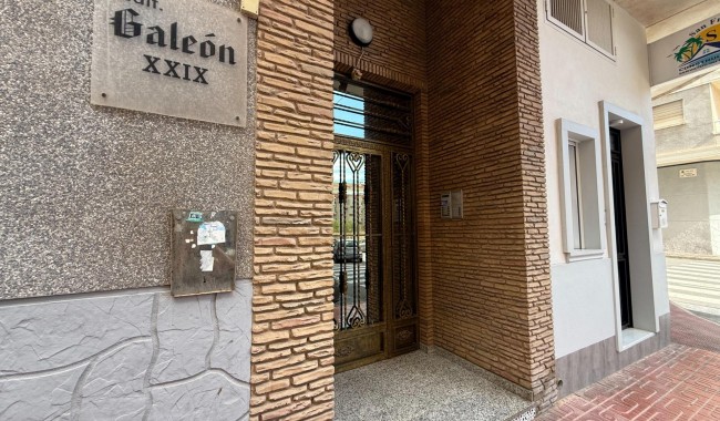 Resale - Apartment - Torrevieja - Playa del cura