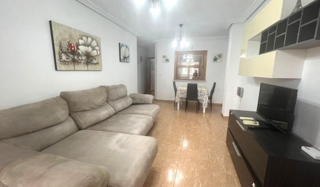 Alquiler a largo plazo - Apartamento - Torrevieja - Playa del cura