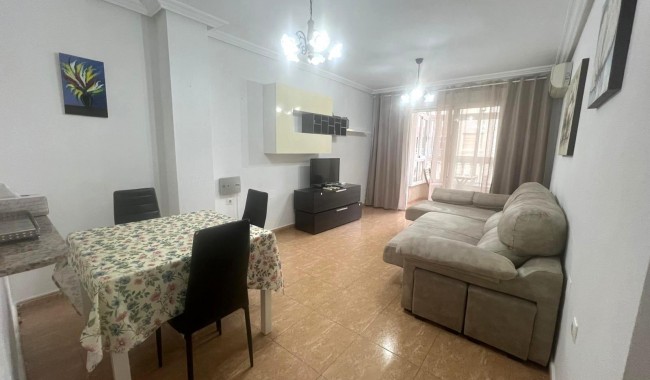 Alquiler a largo plazo - Apartamento - Torrevieja - Playa del cura