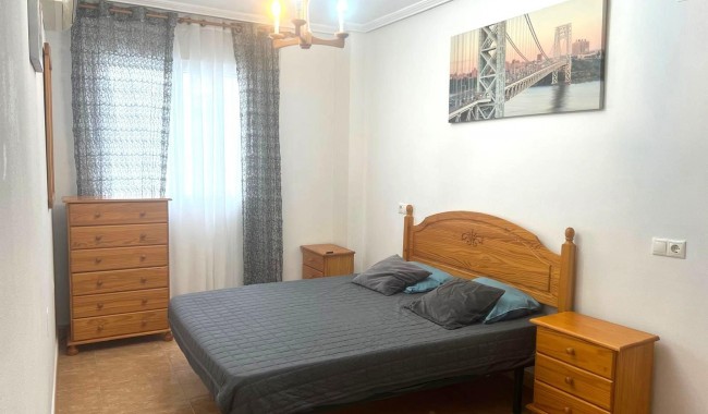 Alquiler a largo plazo - Apartamento - Torrevieja - Playa del cura