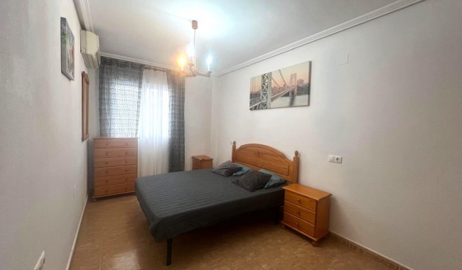 Alquiler a largo plazo - Apartamento - Torrevieja - Playa del cura