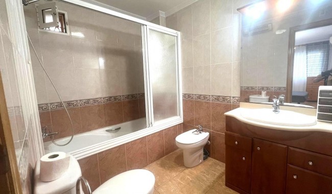 Alquiler a largo plazo - Apartamento - Torrevieja - Playa del cura