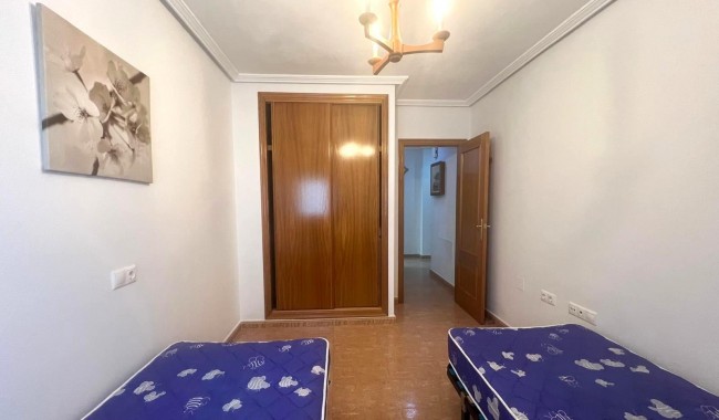 Alquiler a largo plazo - Apartamento - Torrevieja - Playa del cura