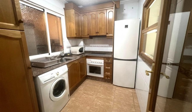 Alquiler a largo plazo - Apartamento - Torrevieja - Playa del cura