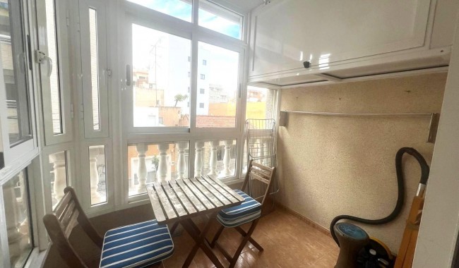 Alquiler a largo plazo - Apartamento - Torrevieja - Playa del cura